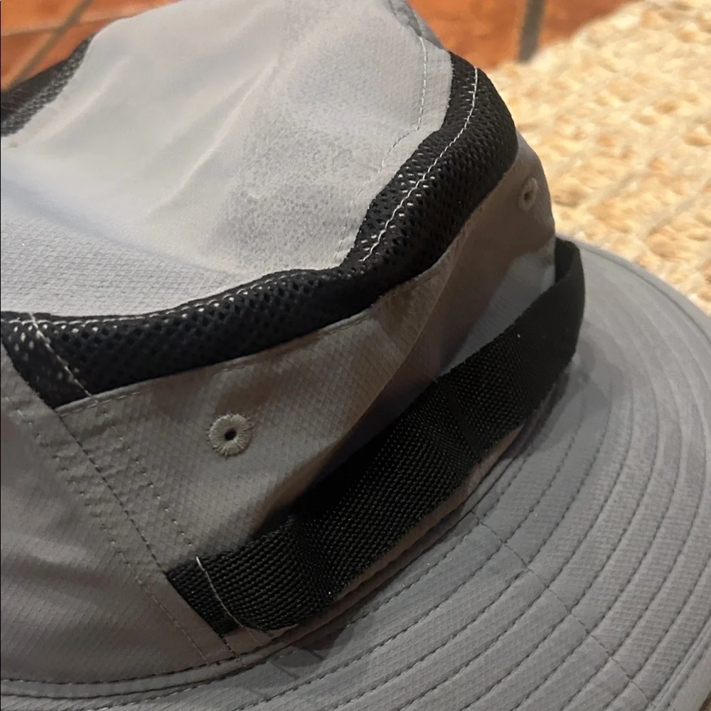 adidas sleek bucket